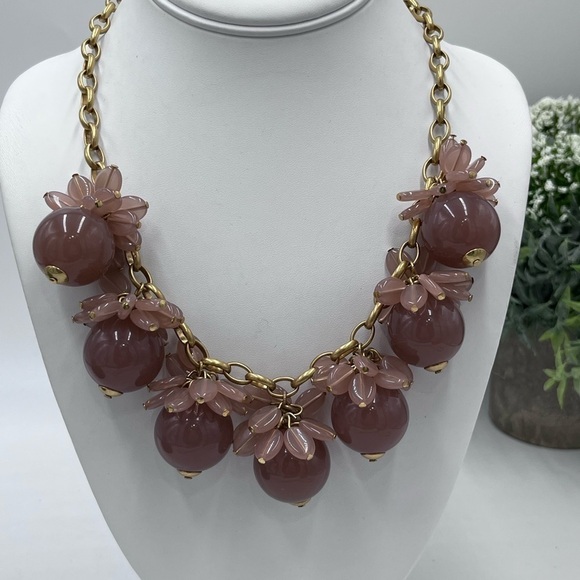 J.Crew Blossom Bauble Statement
Cluster Dark Mauve Neutral Necklace
- NWT - Picture 2 of 11